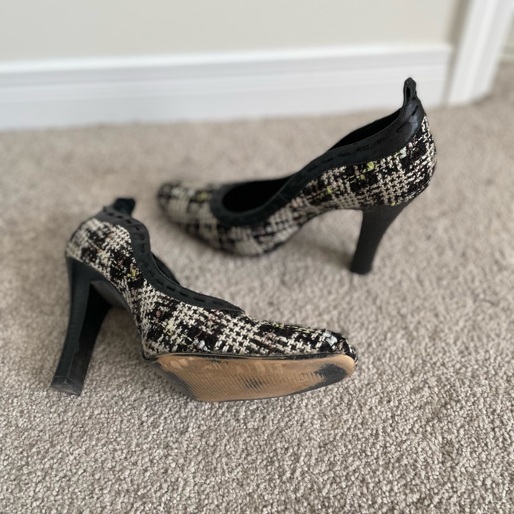 Tweed Pumps - Picture 2 of 3
